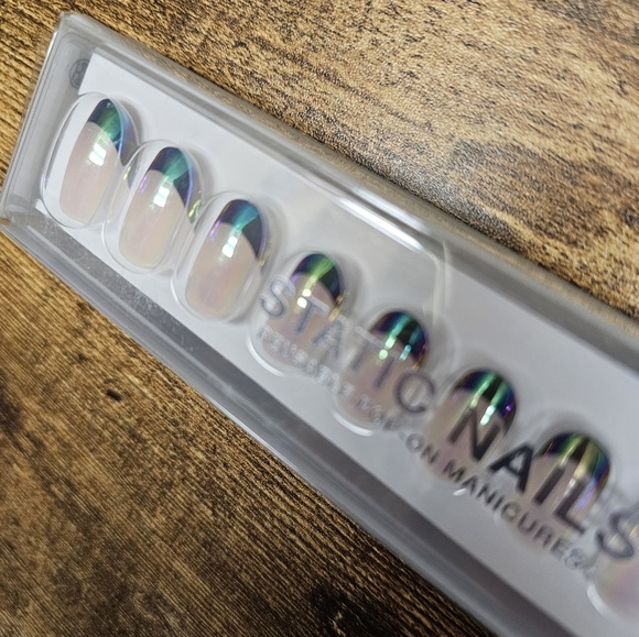 Static Nails Reusable Pop-On Manicures Holo French Black - Round - Picture 1 of 5